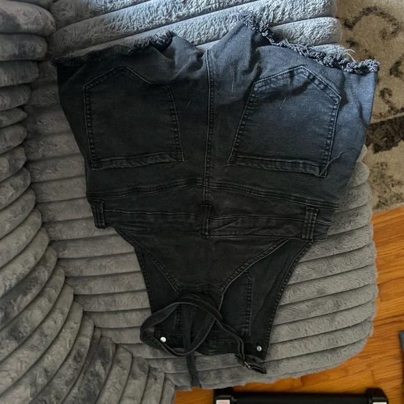 Angel Kiss black distressed Overalls - Picture 4 of 5